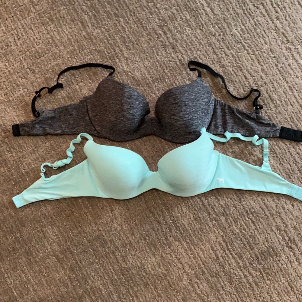 2 Victoria Secret Pink Light Lift Bras